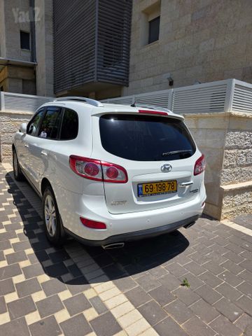 יונדאי סנטה פה