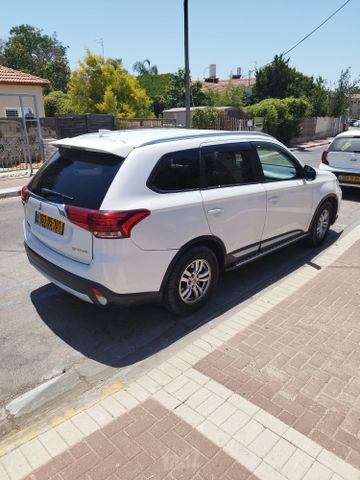 מודעת רכב מיצובישי אאוטלנדר
