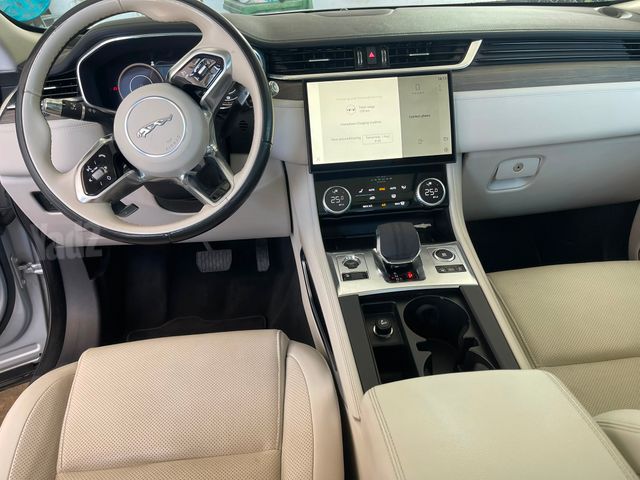 יגואר F-Pace