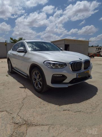 ב מ וו X4