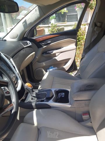 קאדילק SRX
