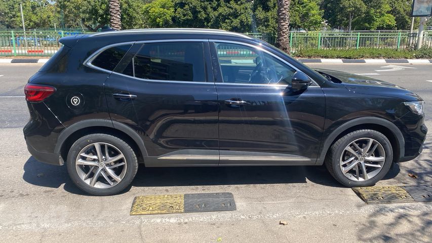 אם ג'י EHS PHEV