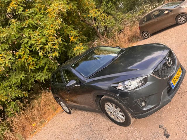 מודעת רכב מאזדה CX-5