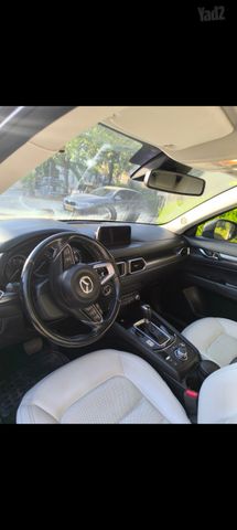 מודעת רכב מאזדה CX-5