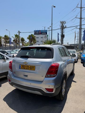 שברולט טראקס