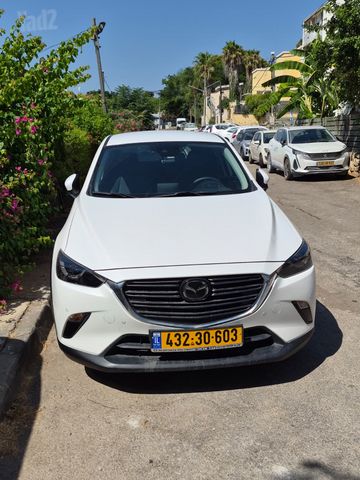 מודעת רכב מאזדה CX-3