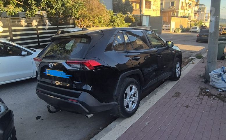 טויוטה RAV4