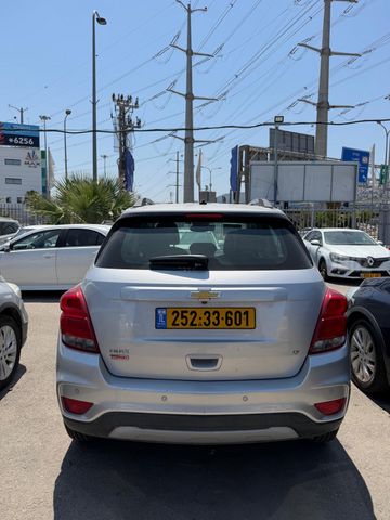 שברולט טראקס