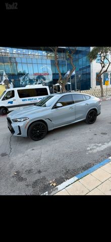 ב מ וו X6