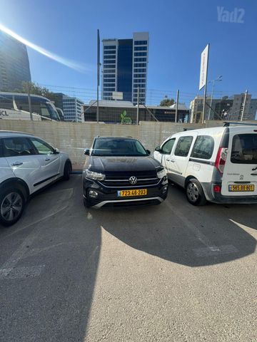 מודעת רכב פולקסווגן T-קרוס