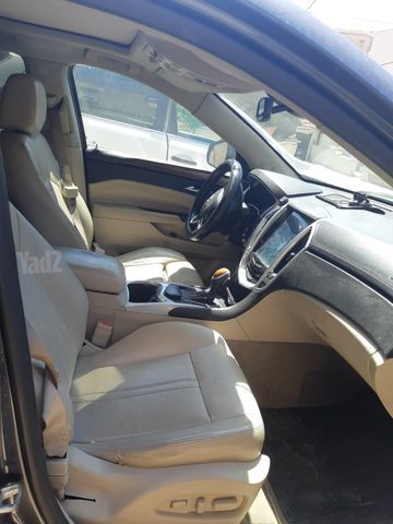 קאדילק SRX