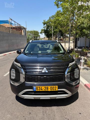מיצובישי אאוטלנדר