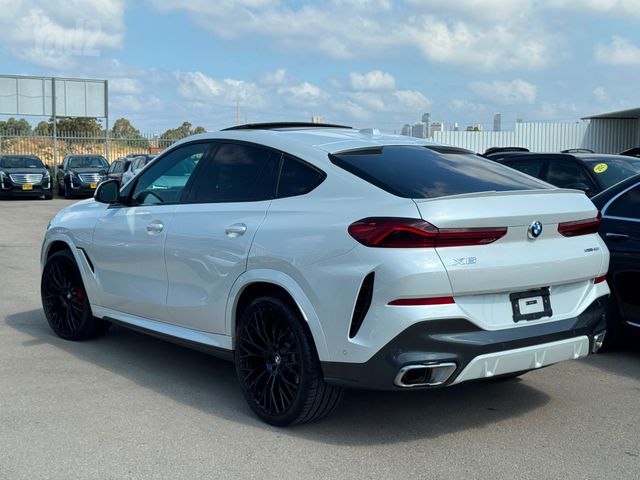 ב מ וו X6