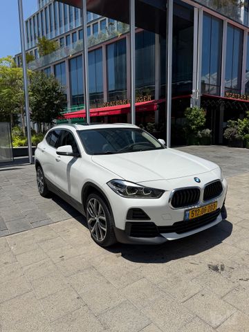 ב מ וו X2