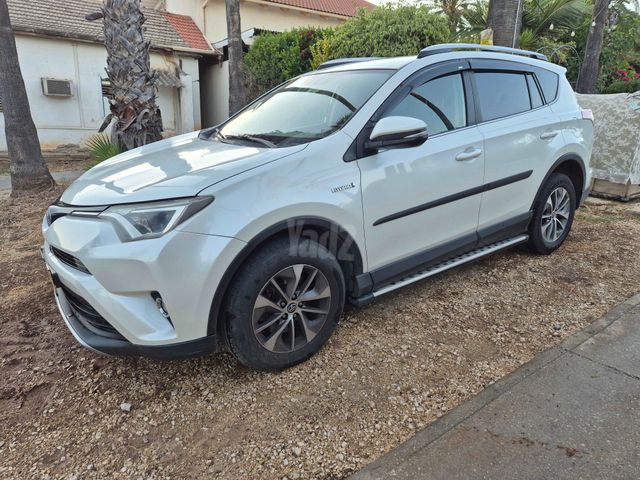 מודעת רכב טויוטה RAV4