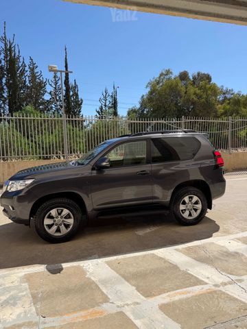 טויוטה לנד קרוזר