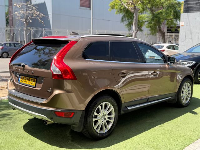 וולוו XC60