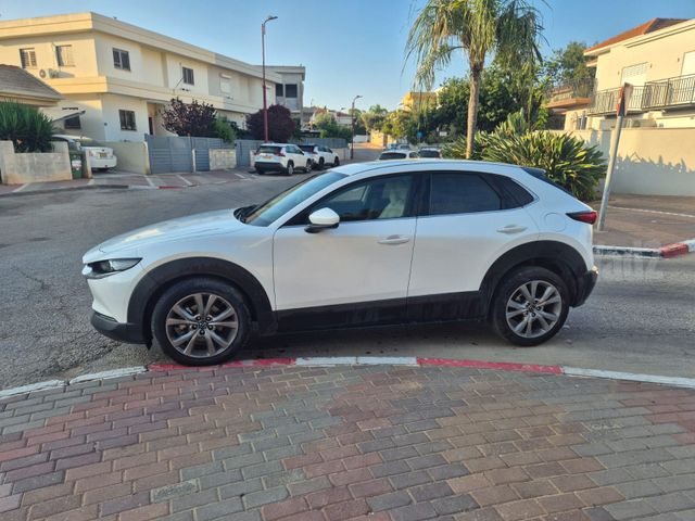 מאזדה CX-30