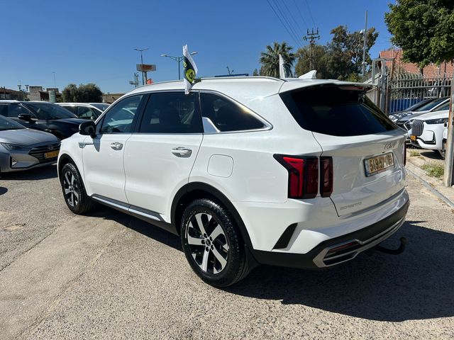 קיה סורנטו