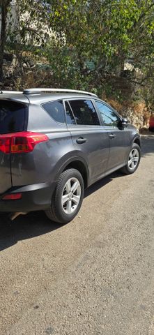 טויוטה RAV4
