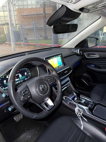 אם ג'י EHS PHEV