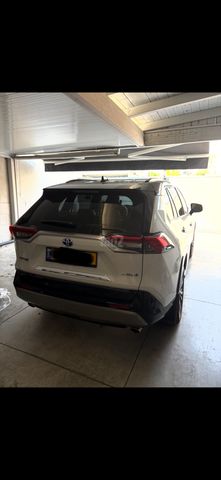 טויוטה RAV4