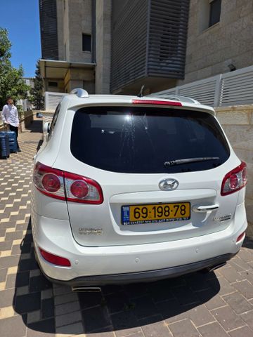 יונדאי סנטה פה
