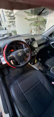 טויוטה RAV4
