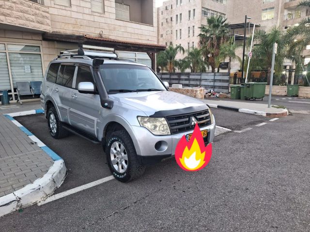 מיצובישי פג'רו