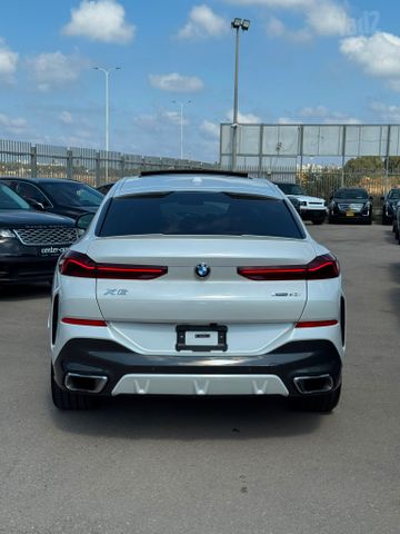 ב מ וו X6