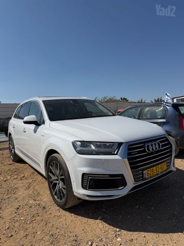 אאודי Q7