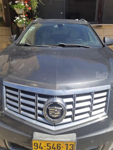 קאדילק SRX