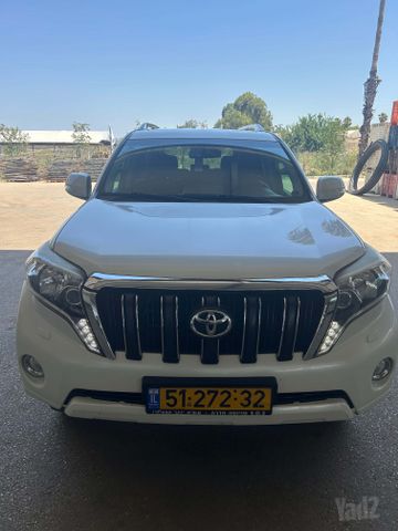 טויוטה לנד קרוזר