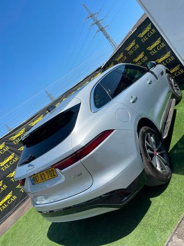 יגואר F-Pace