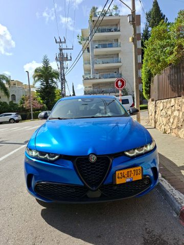 מודעת רכב אלפא רומיאו טונלה