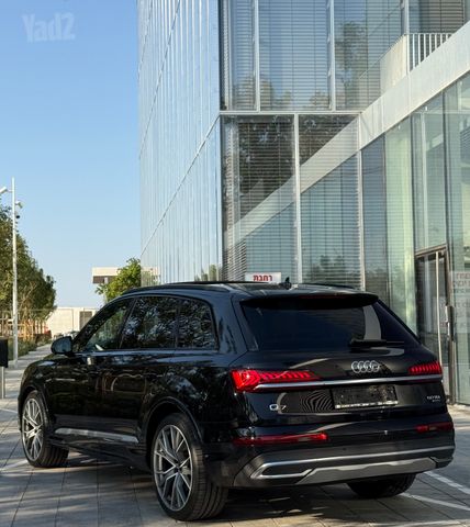אאודי Q7
