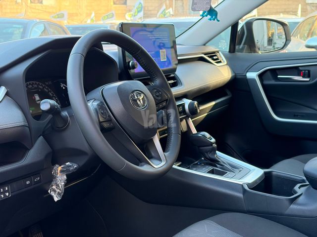 טויוטה RAV4