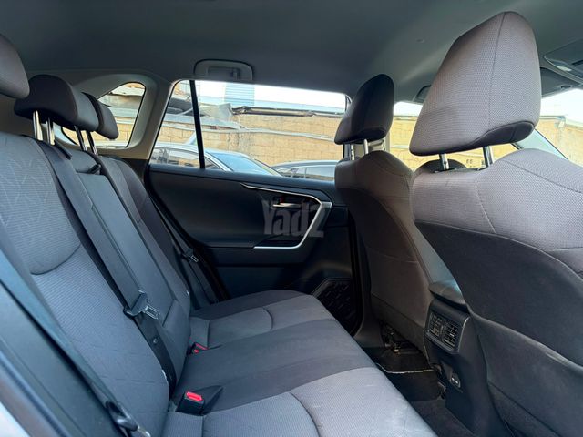 טויוטה RAV4