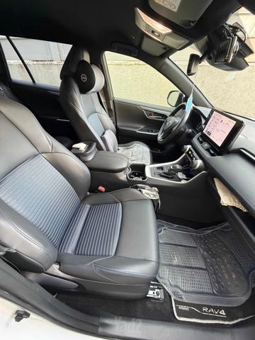 טויוטה RAV4