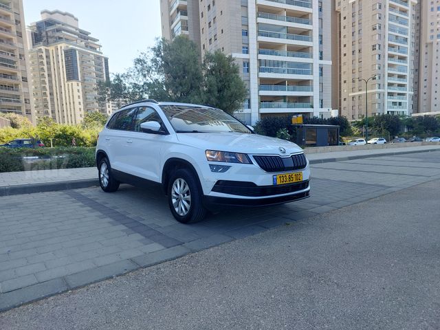 מודעת רכב סקודה קארוק