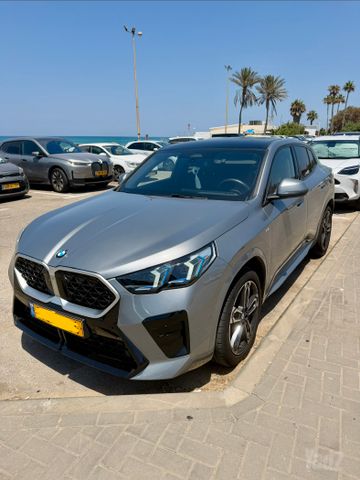 ב מ וו X2