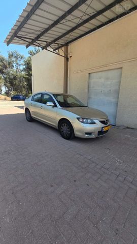 מאזדה 3