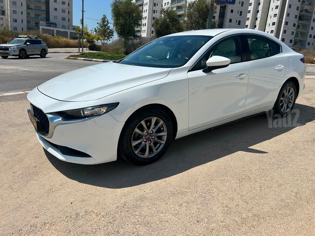 מודעת רכב מאזדה 3