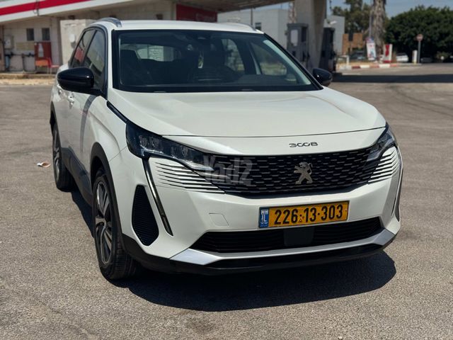 פיג'ו 3008