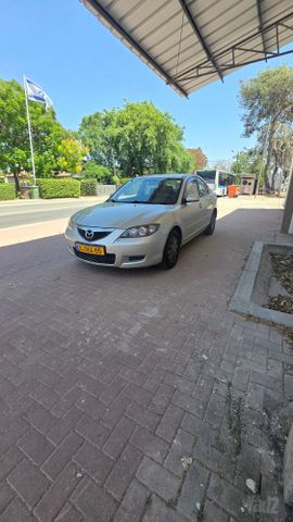 מאזדה 3