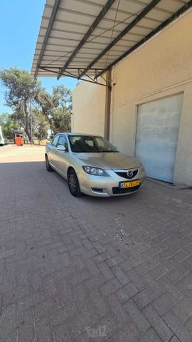 מאזדה 3