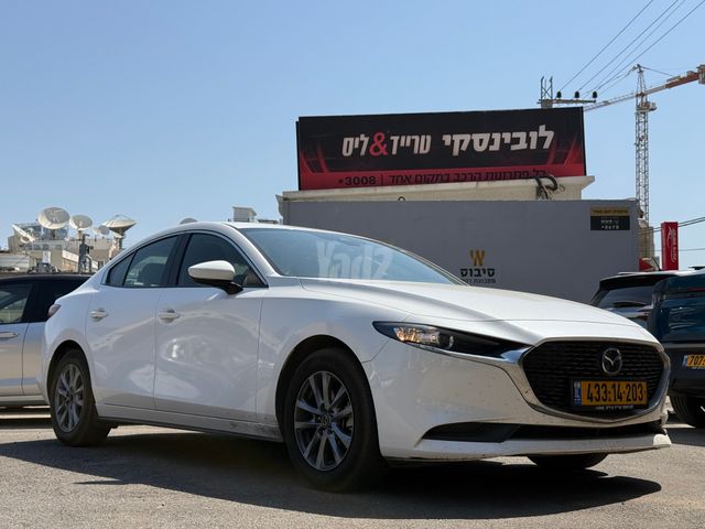 מאזדה 3