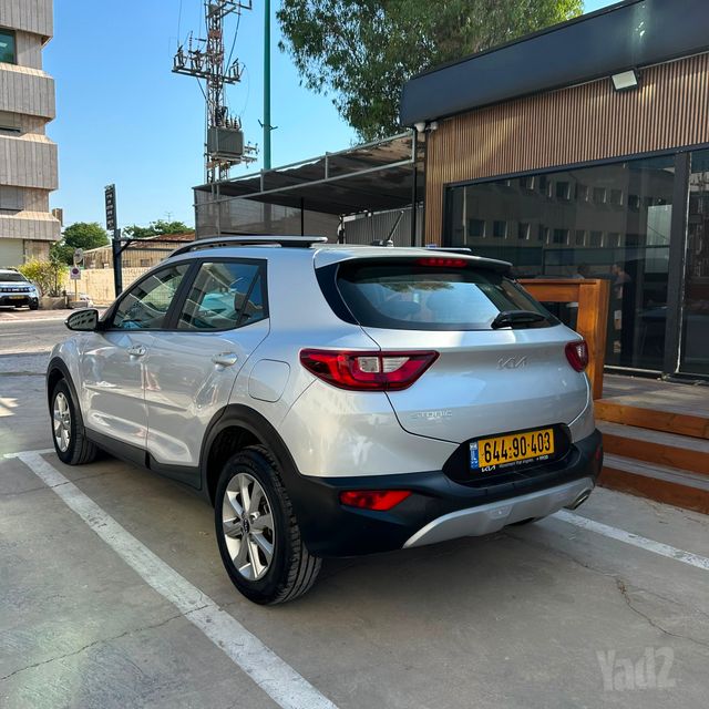 מודעת רכב קיה סטוניק 2