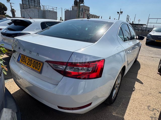 מודעת רכב סקודה סופרב 2