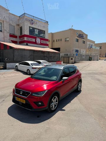 סיאט ארונה